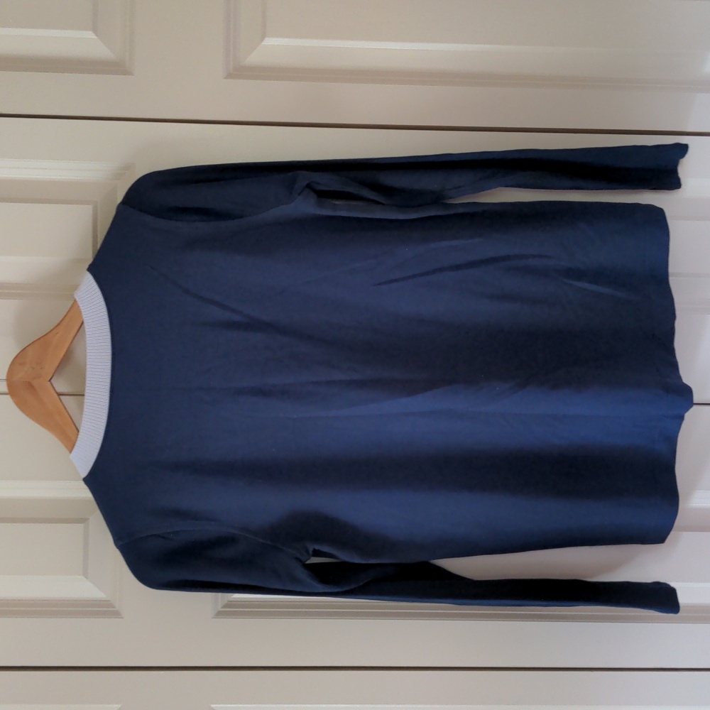 Belyn Key V-neck Golf Pullover in Ink size M - Picture 2 of 6